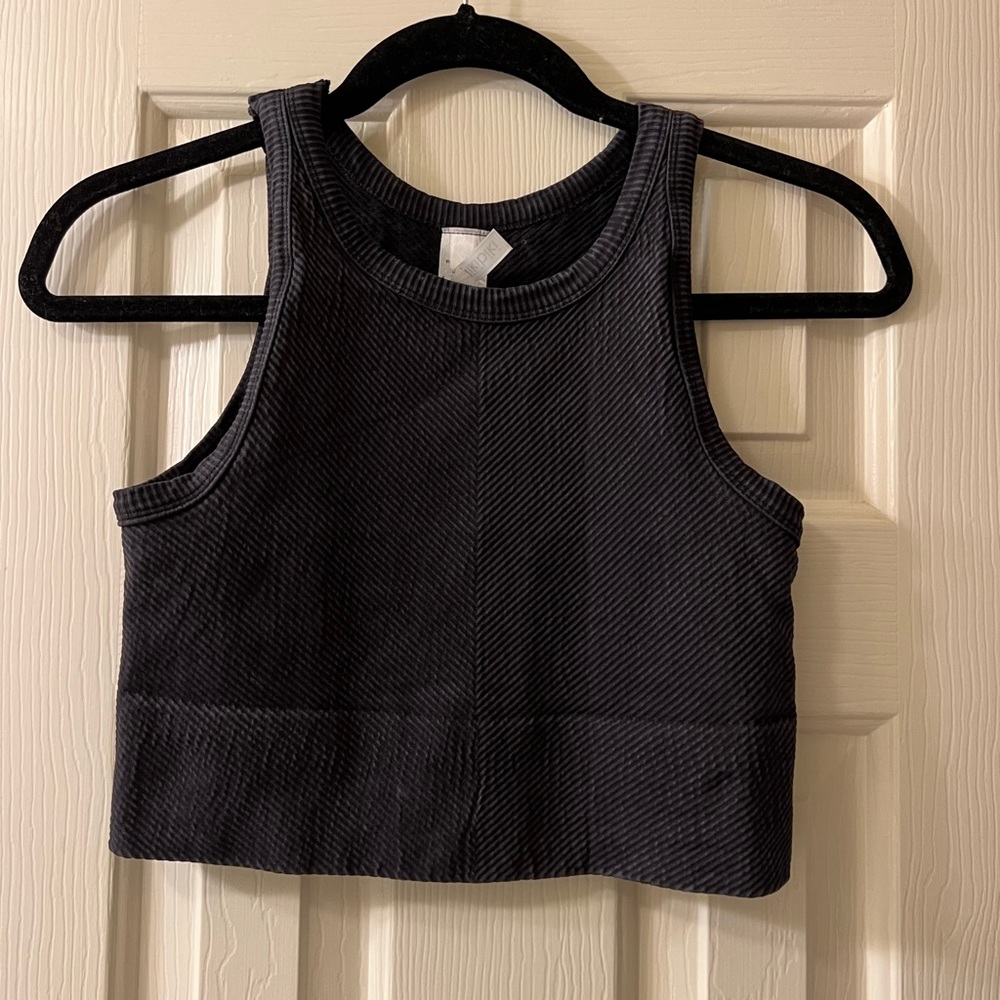NWOT cropped tank